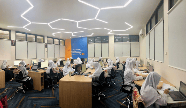 Laboratorium Komputer & Multimedia